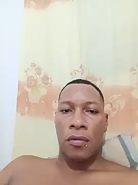 santi_bigxxx - SANTI_BIGXXX's free webcam - UK Sex Cams