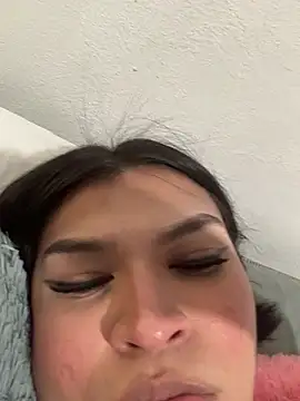 miavalentinaaa live sex cam
