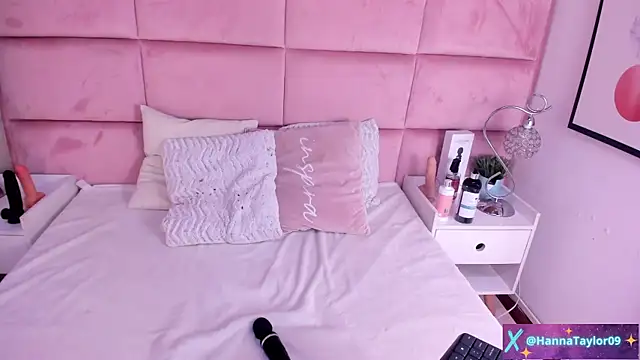 HannaTaylor webcam