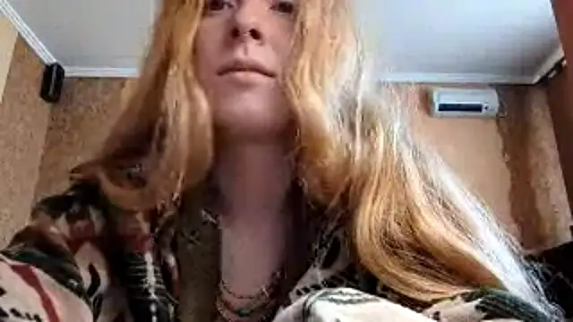 KateVibe_01 webcam