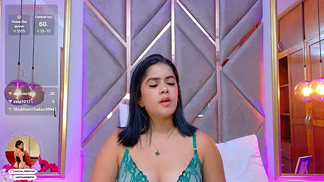 Martina-Roberts- webcam