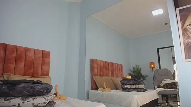 nana_levy webcam