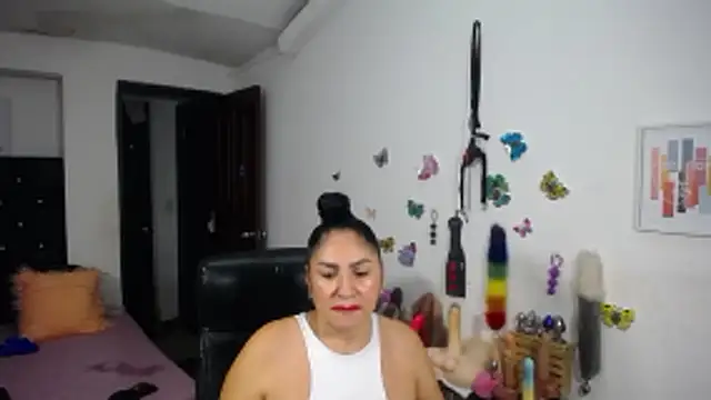 mature_bigboobs10 webcam