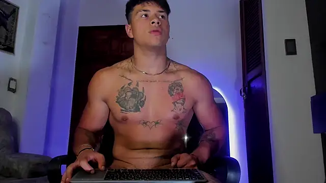 Dominic_Biker__ webcam