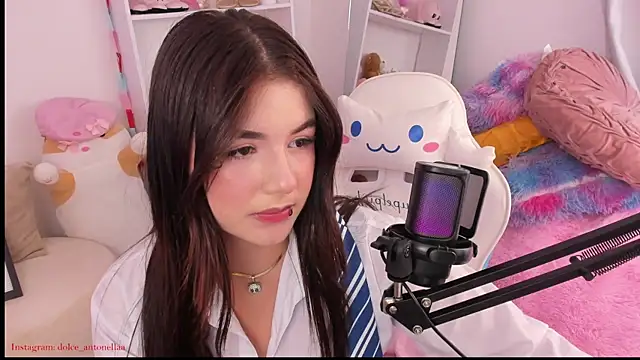 dolce_antonellaa webcam