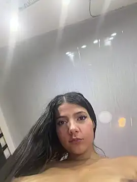 EmmiiGlow webcam