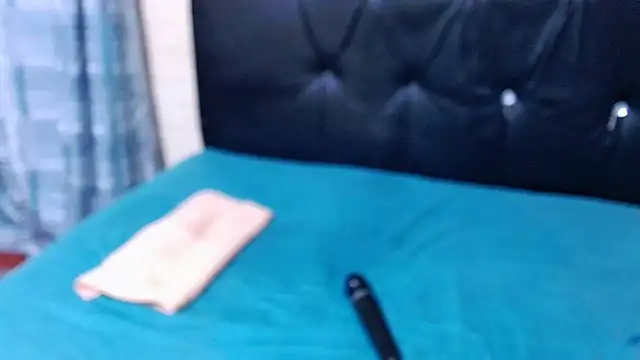 Bigbootycurvesmilf webcam