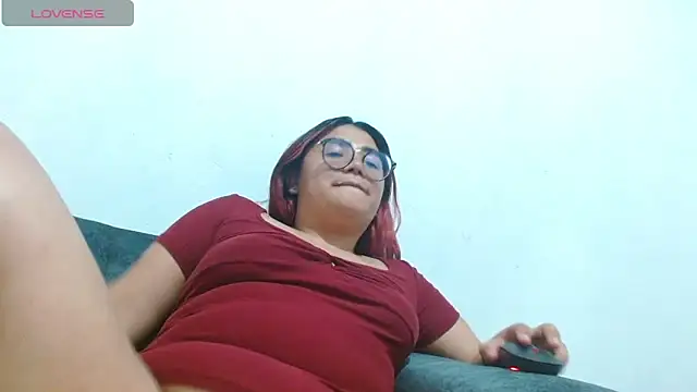 lucyheart_8 webcam