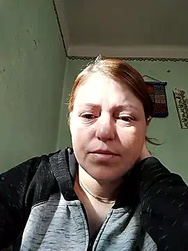 CaramelBagira webcam