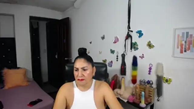 mature_bigboobs10 webcam