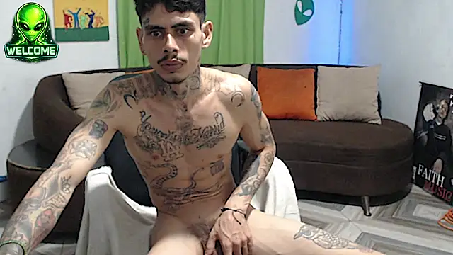 alpha_zom (M young) - CUM EXPLOSION SHOW 👽🍆