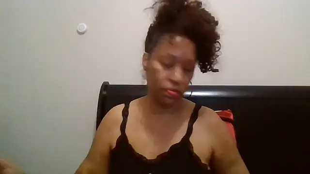 MsDeeLive webcam