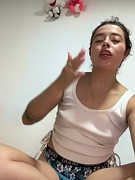 cattleya_Louise live sex cam