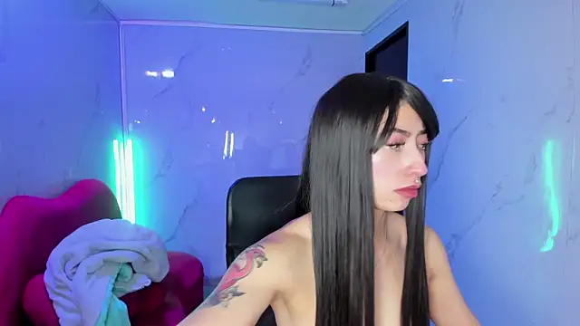 LilithCooperr_ webcam