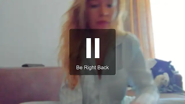 foxy_blond webcam
