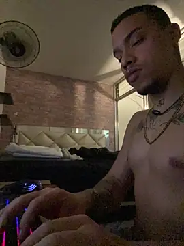 AlphaMasterXxx webcam