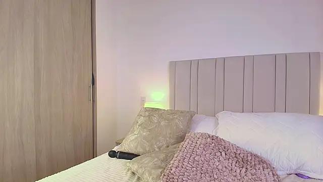 Anna-Lynn webcam