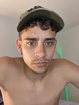 Lucas_her webcam