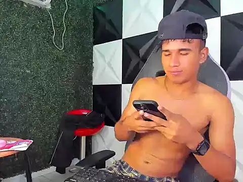 Damondark webcam
