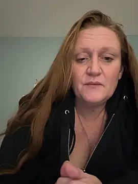 kellilyn10 - Kellilyn10's free webcam - UK Sex Cams