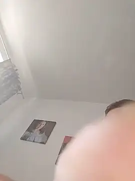 bigdicksperm83 webcam