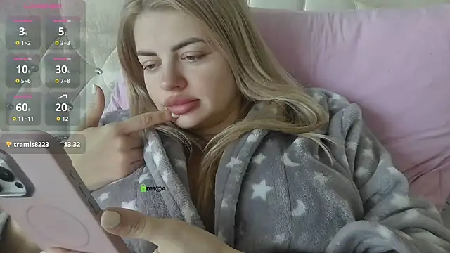 ShamlesssAdell webcam