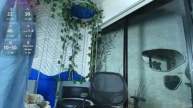 ItsZairen webcam