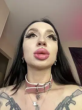 Molly__Moon webcam