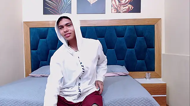 adam_piarse01 webcam