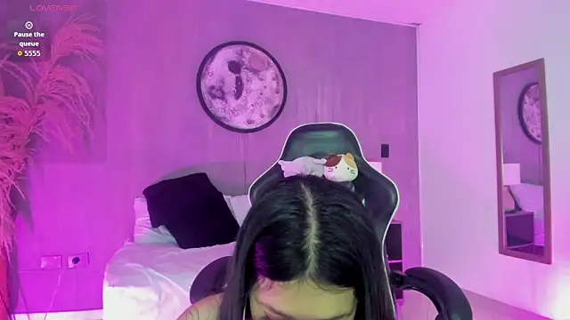 charlottee27_ webcam