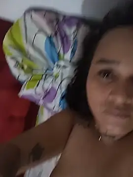 Dark_Honey_Duo webcam