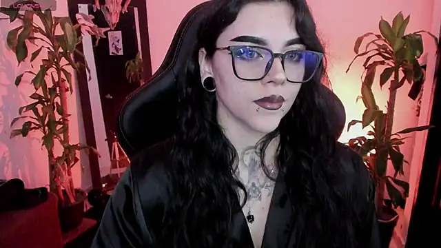 MissCharlottte_18 webcam