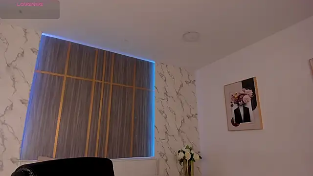 IsabellaAllen webcam