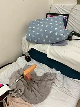 Ozge-SluttyScream69