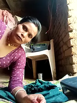 cute_diya_12 webcam