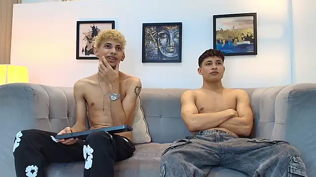 YOUNG_BOYS_HELL webcam