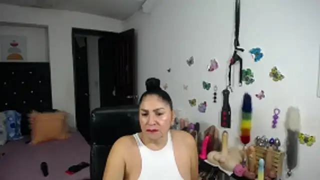 mature_bigboobs10 webcam