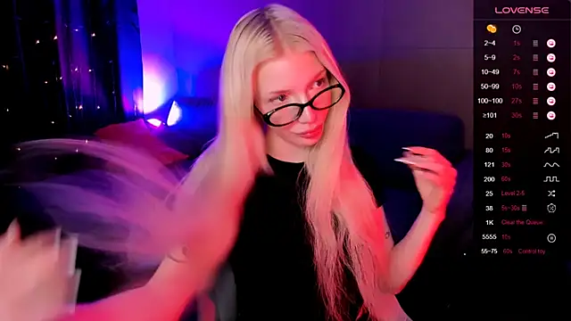 AnyaTaylor_ webcam