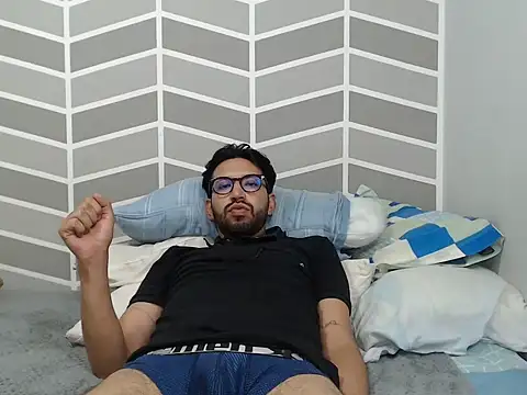 thomass1018 webcam
