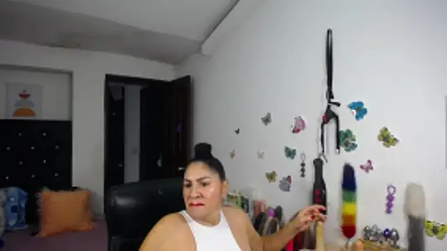 mature_bigboobs10 webcam