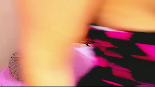 Julia_Haye webcam