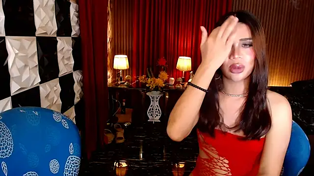 AudreyMilesTrans webcam
