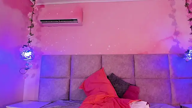 Lushi_Love webcam