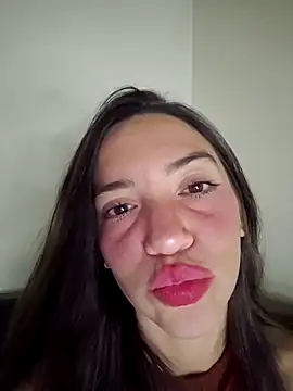loveuu-bae webcam