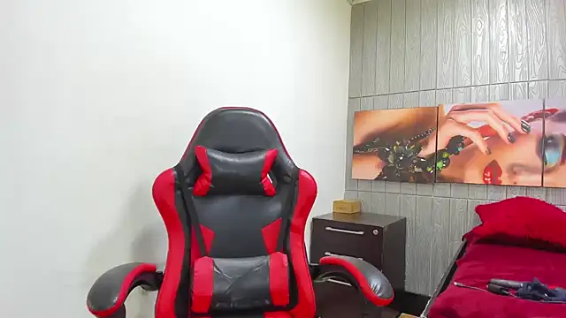 Chantalvedette webcam