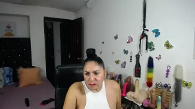 mature_bigboobs10 webcam