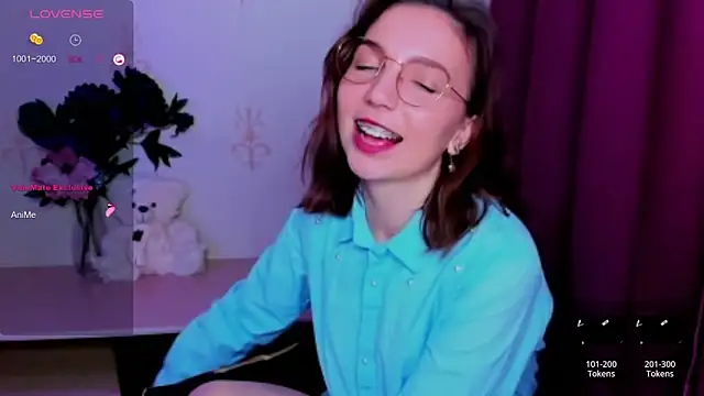 KindHazelHere_ webcam