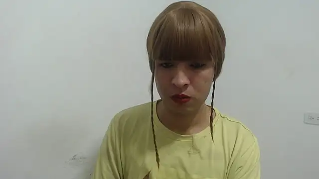 estefania224 webcam
