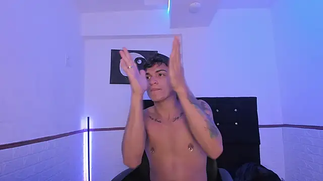 BabyTiago webcam
