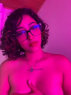 LilithMonette webcam